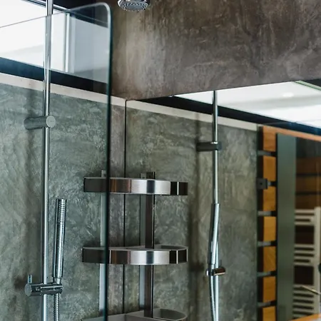 Casa Da Alegria, Vale Do Lobo * المانسيل