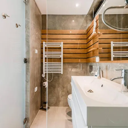 Casa Da Alegria, Vale Do Lobo فيلة المانسيل