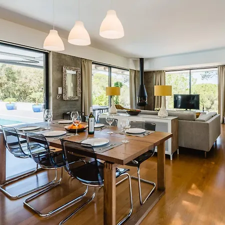 Casa Da Alegria, Vale Do Lobo *