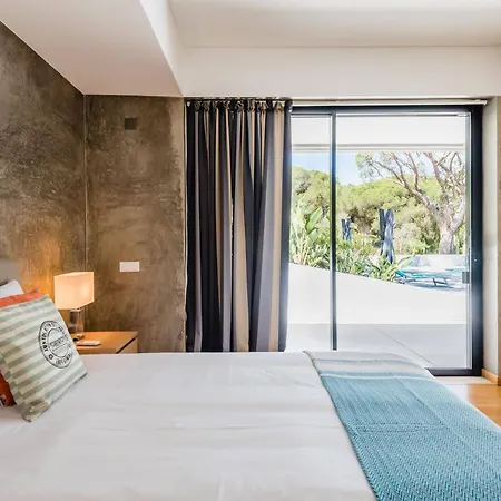 Casa Da Alegria, Vale Do Lobo ヴィラ アルマンシル